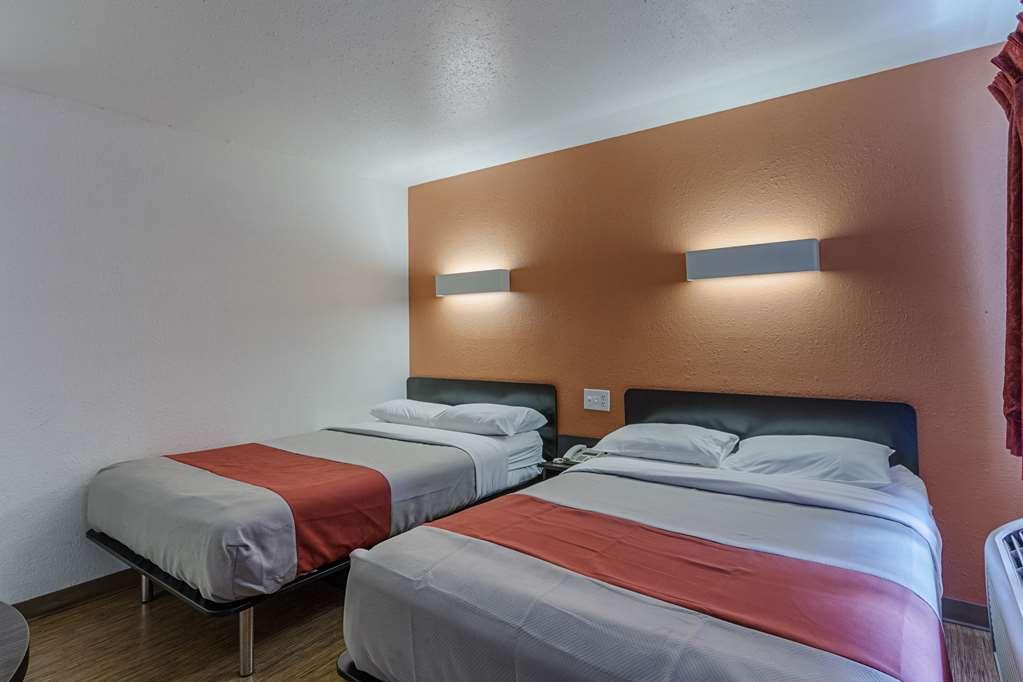 Motel 6-Oshkosh, Wi Oda fotoğraf