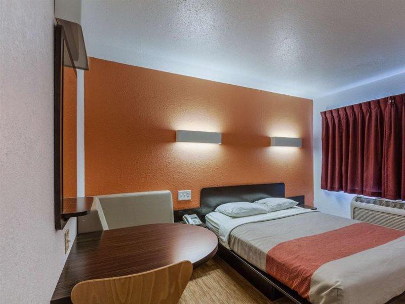 Motel 6-Oshkosh, Wi Dış mekan fotoğraf