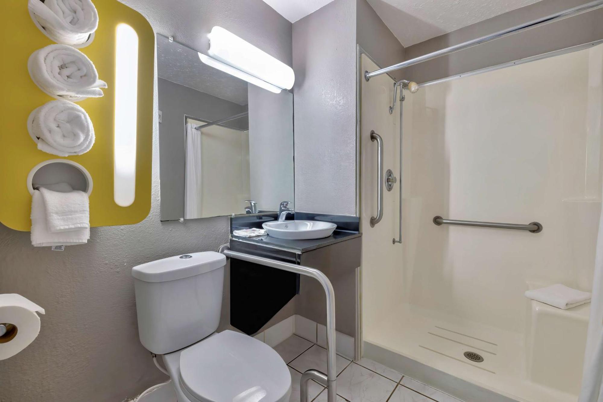 Motel 6-Oshkosh, Wi Dış mekan fotoğraf