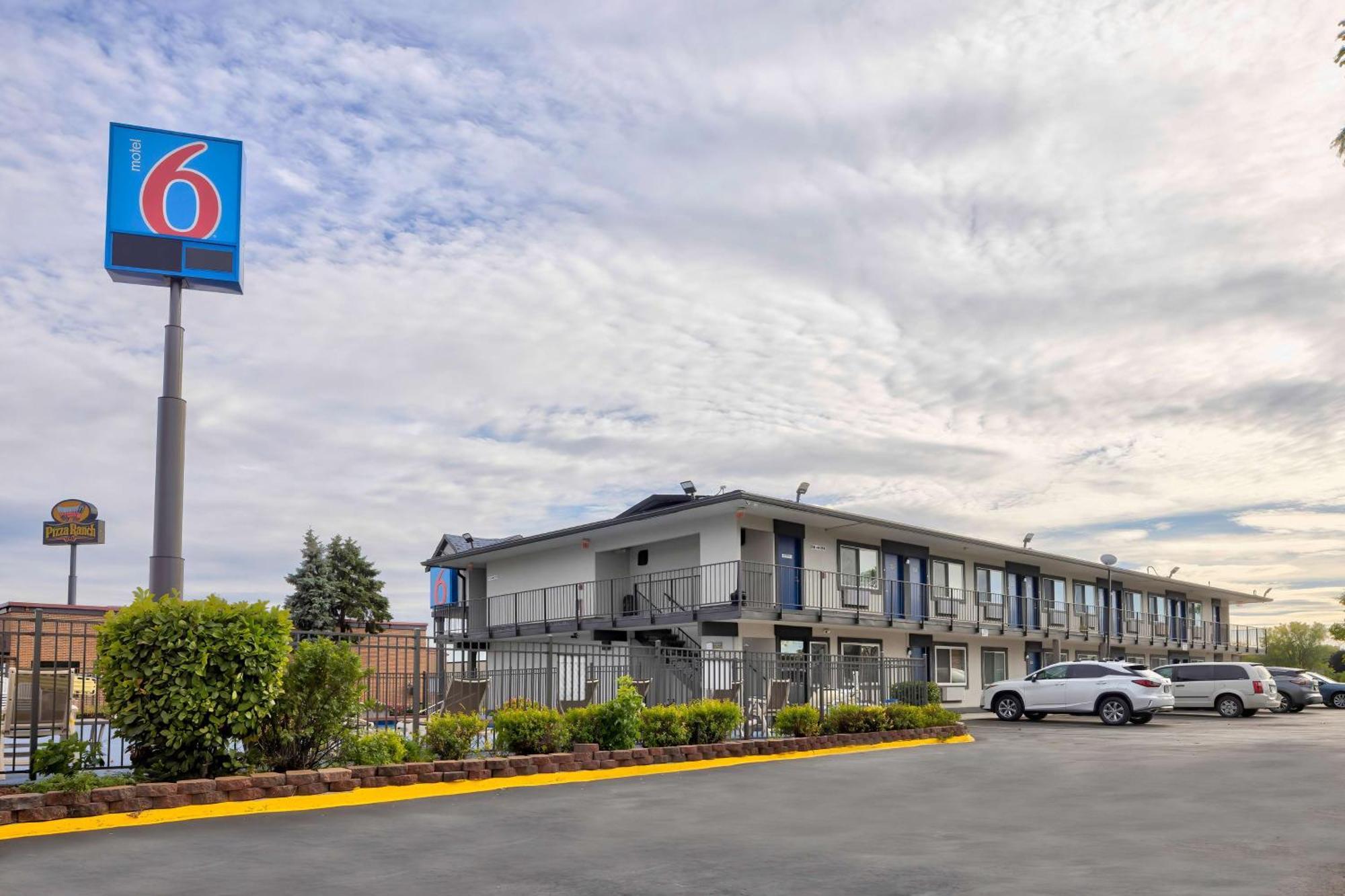 Motel 6-Oshkosh, Wi Dış mekan fotoğraf