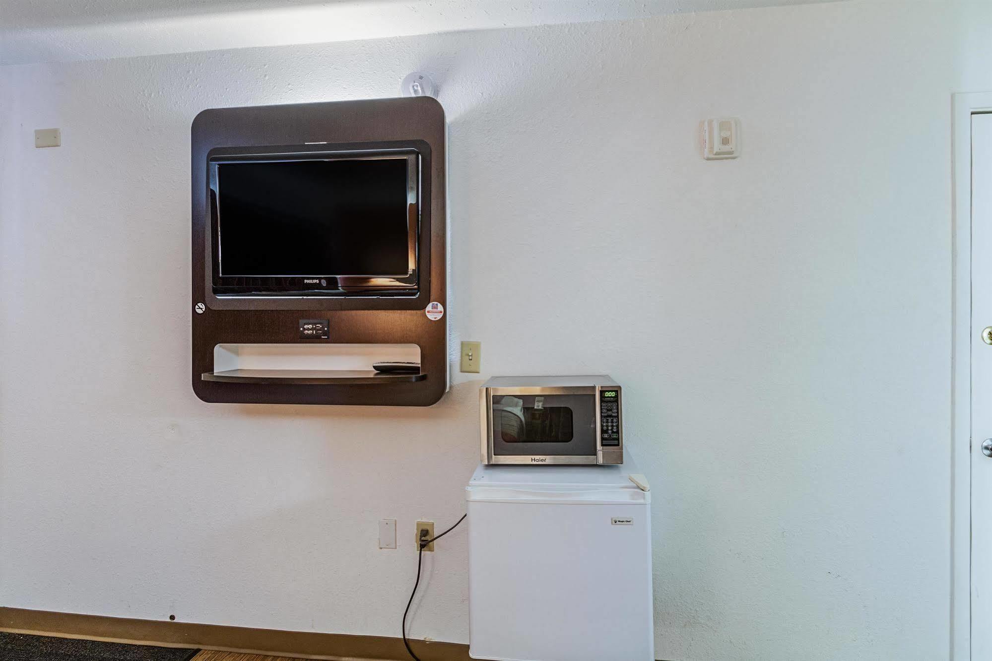 Motel 6-Oshkosh, Wi Dış mekan fotoğraf
