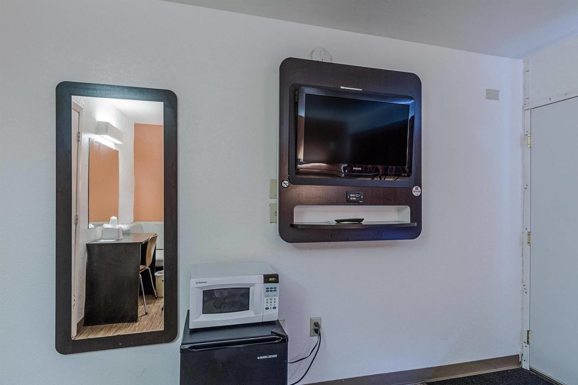 Motel 6-Oshkosh, Wi Dış mekan fotoğraf